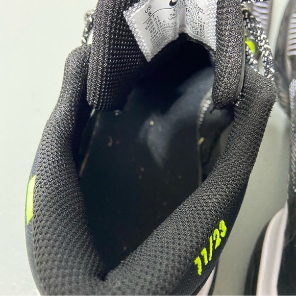 Nike Kyrie Flytrap V 5 Black Cool Grey CZ4100-002 Men's 8 Athletic Basketball - Picture 10 of 11